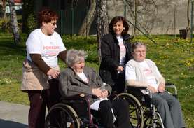 Visiting residents at the home for the elderly in Lendava