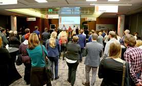 Poslovno zaposlitveni dogodek je obiskalo več kot 130 udeležencev, ki jim delo v Novartisu pomeni karierni izziv.