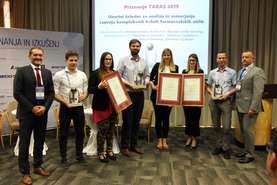 Prejemniki priznanja TARAS - predstavniki Leka, Fakultete za strojništvo in Fakultete za farmacijo Univerze v Ljubljani (Foto: Luka Karničnik)