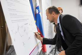 Samo Roš signed the Slovenia Diversity Charter