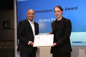 Dr. Andrej Preželj je prejel Sandozovo nagrado v kategoriji operativne odličnosti
